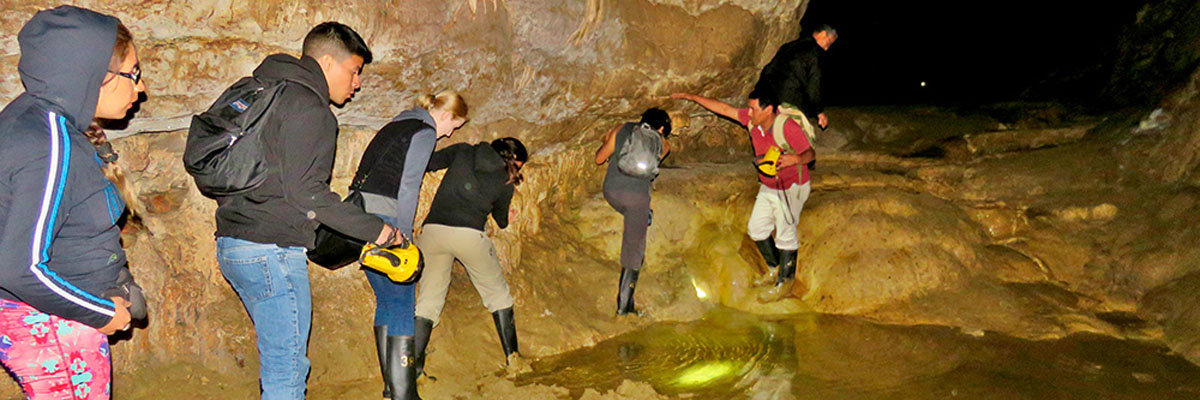 Sarcófagos Karajía y Cavernas de Quiocta en 1 dÍa en Chachapoyas 